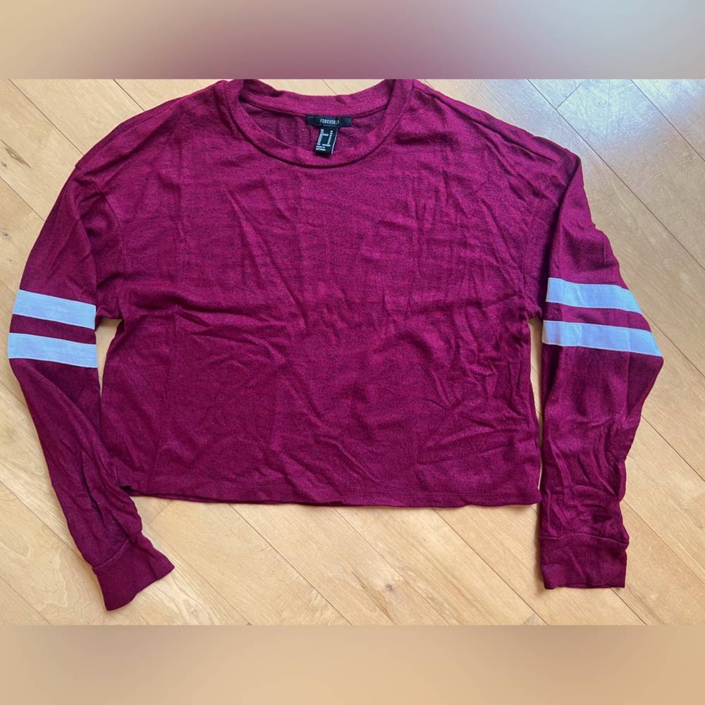 Forever 21 crop shirt. Size M